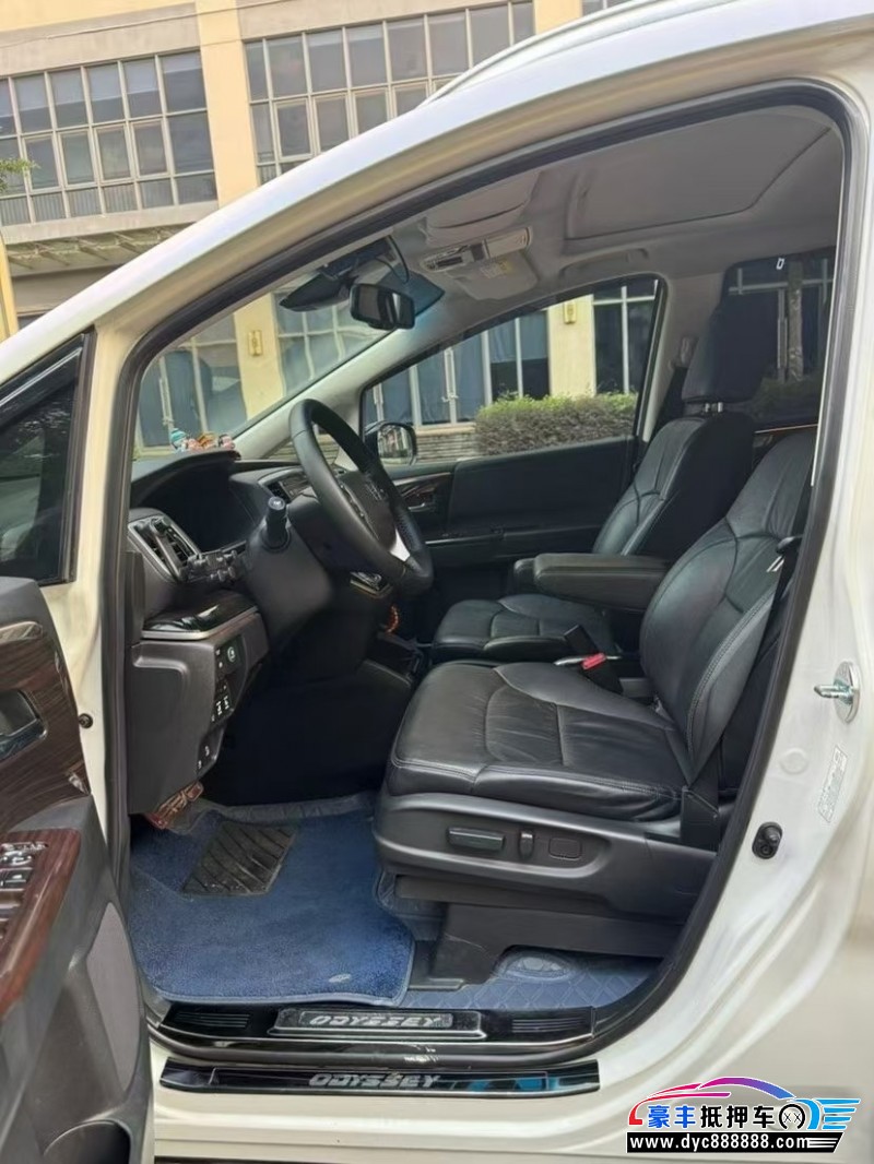 18年本田奥德赛轿车抵押车出售