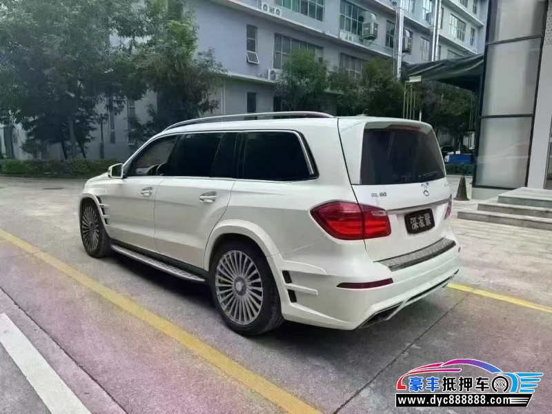 17年奔驰GL轿车抵押车出售