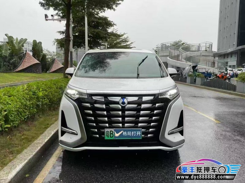 22年腾势D9轿车抵押车出售