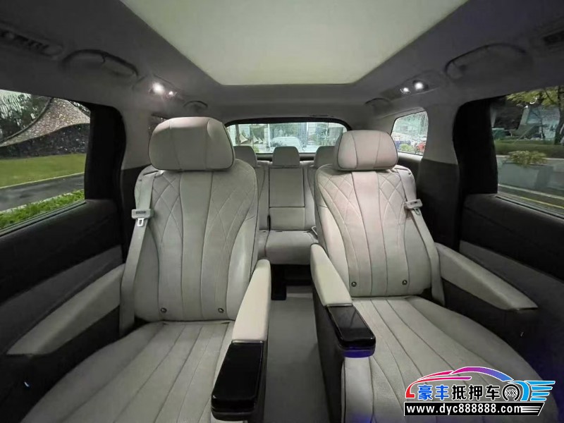 22年腾势D9轿车抵押车出售