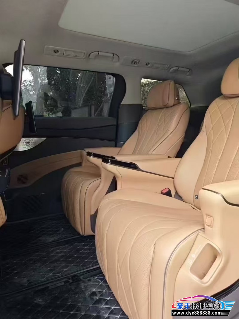 23年腾势D9轿车抵押车出售