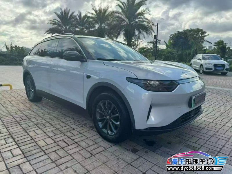 23年零跑C11轿车抵押车出售