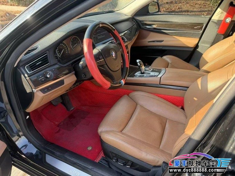 12年宝马7系轿车抵押车出售