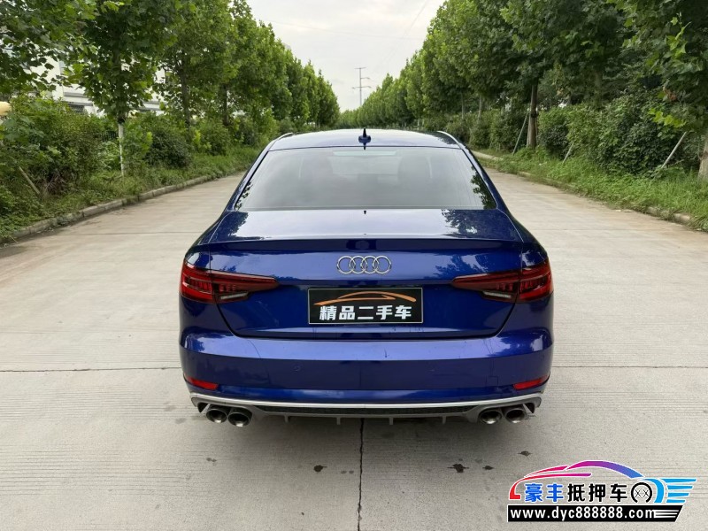 17年奥迪A4L轿车抵押车出售