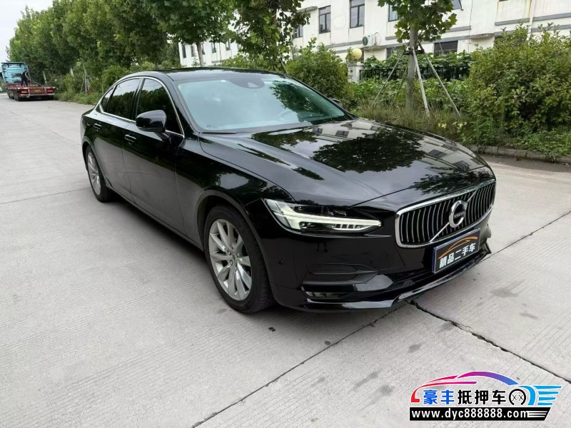 17年沃尔沃S90轿车抵押车出售