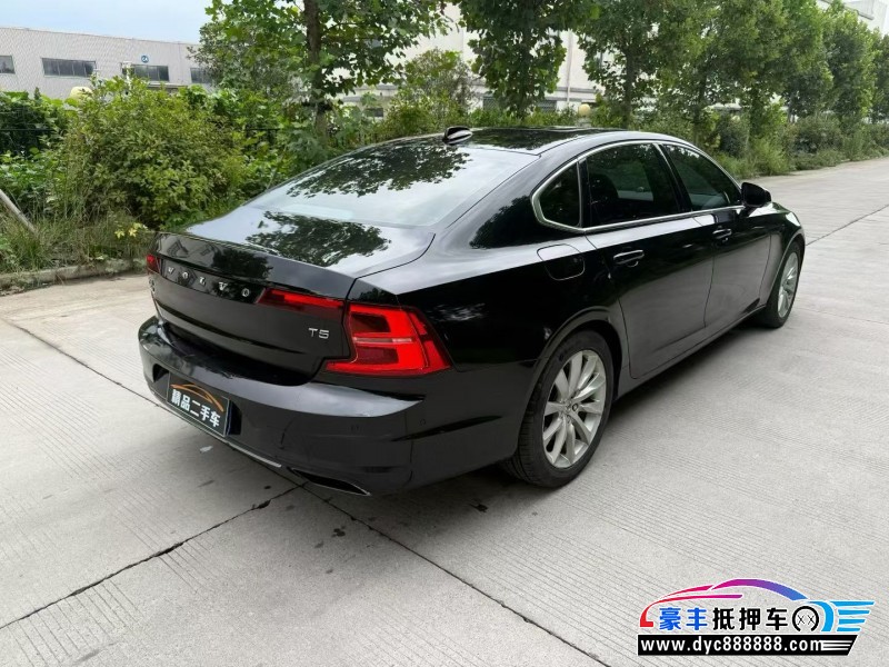 17年沃尔沃S90轿车抵押车出售