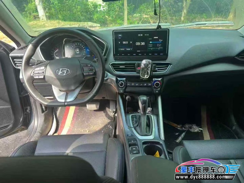 21年现代菲斯塔轿车抵押车出售