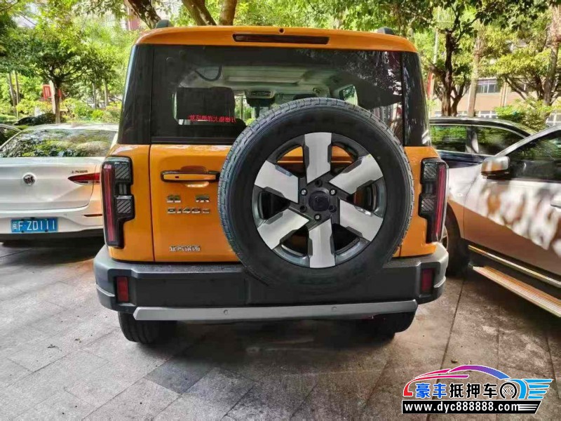 25年北京BJ40轿车抵押车出售