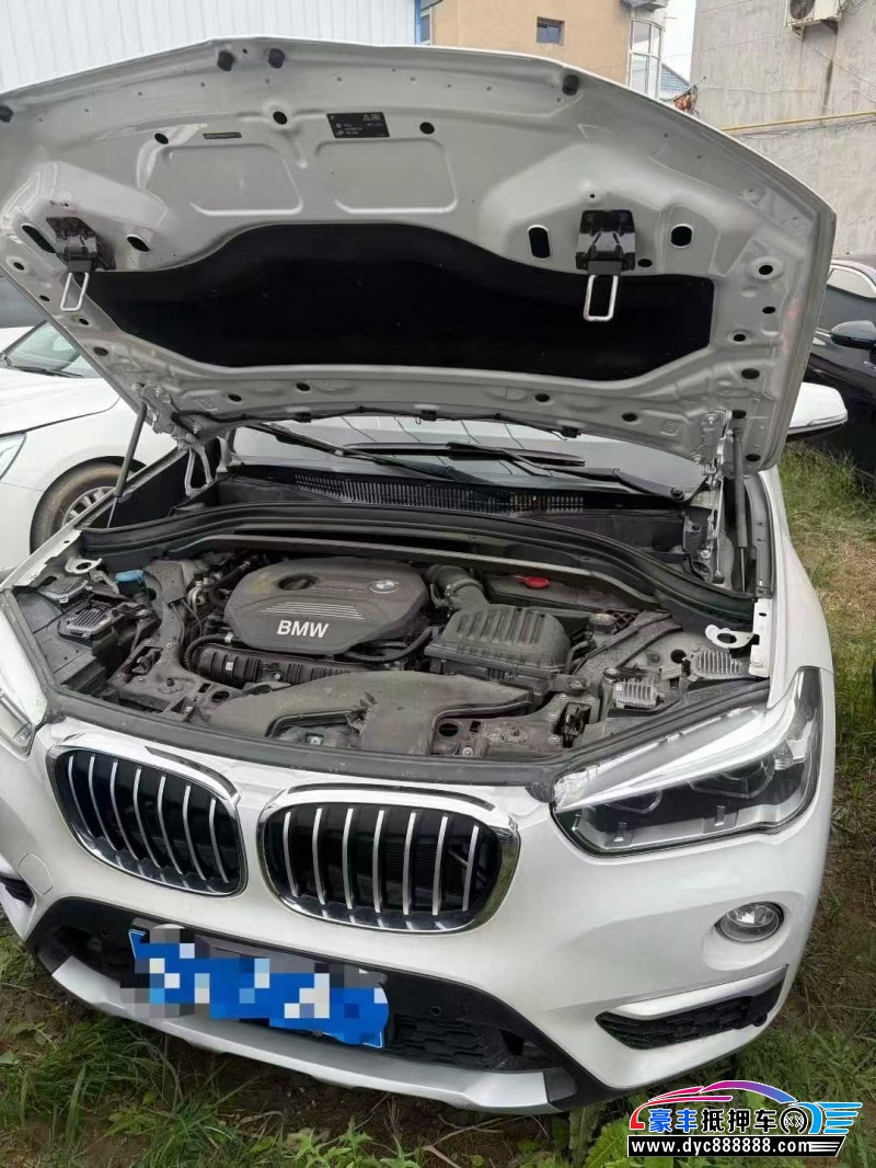 17年宝马X1轿车抵押车出售