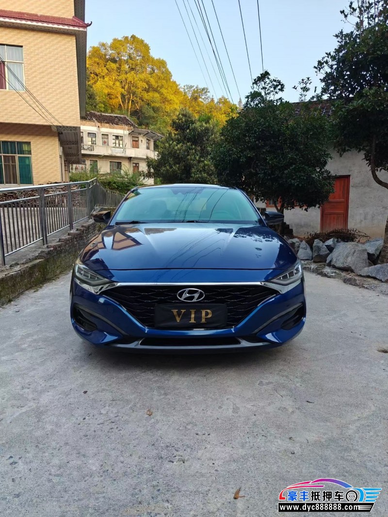 20年现代菲斯塔轿车抵押车出售