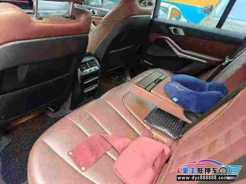 20年宝马X5轿车抵押车出售