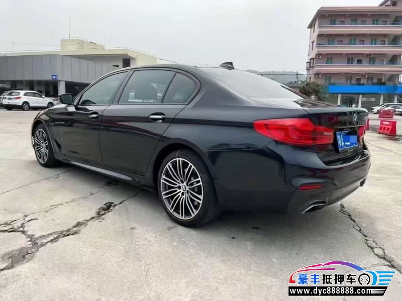 17年宝马5系轿车抵押车出售