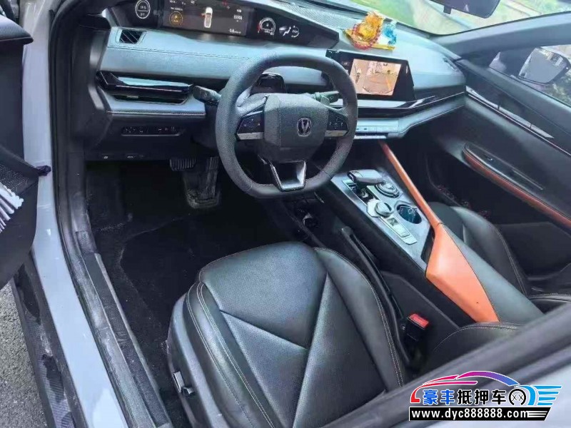 23年长安长安UNI轿车抵押车出售