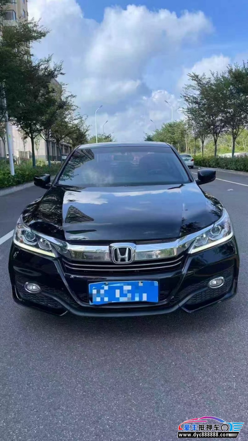 18年本田雅阁轿车抵押车出售