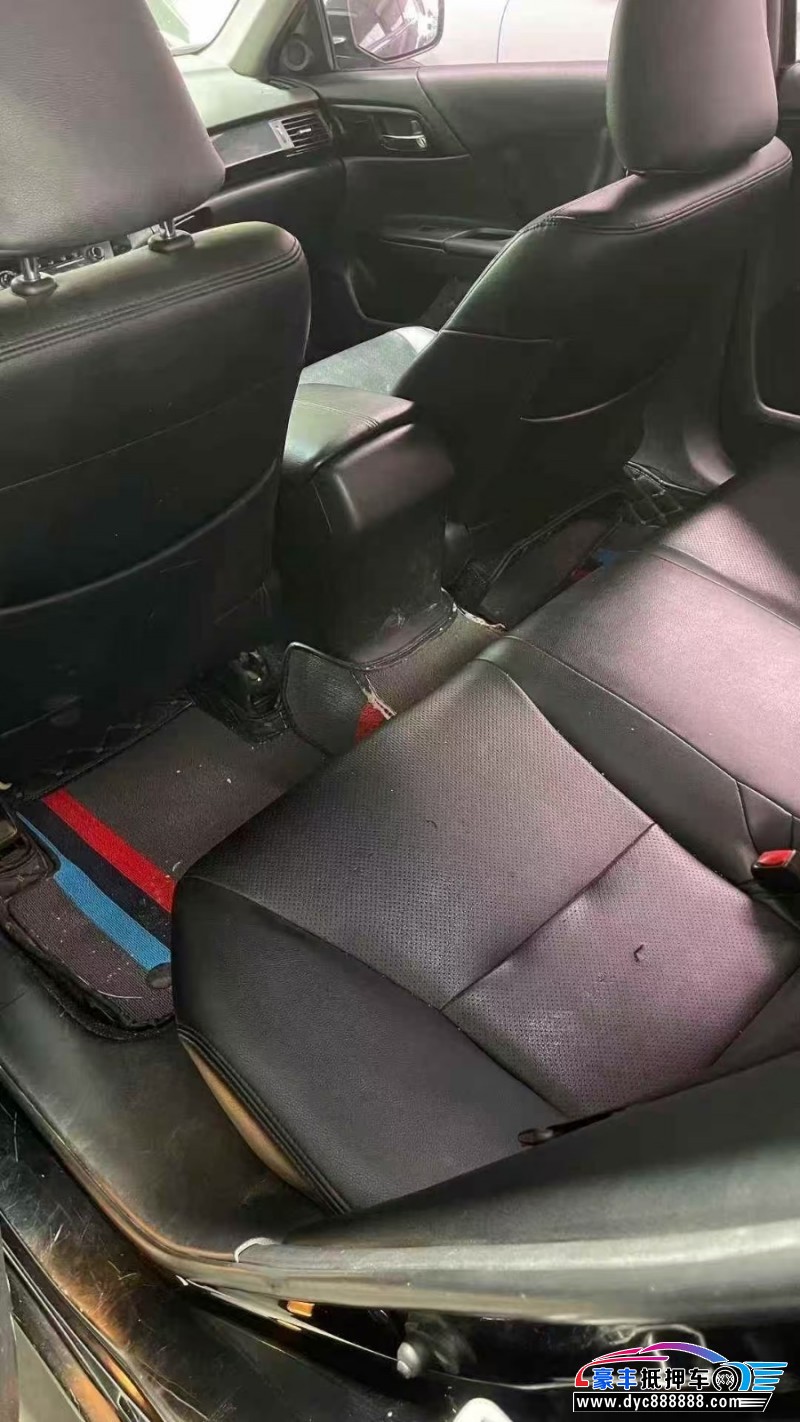 18年本田雅阁轿车抵押车出售