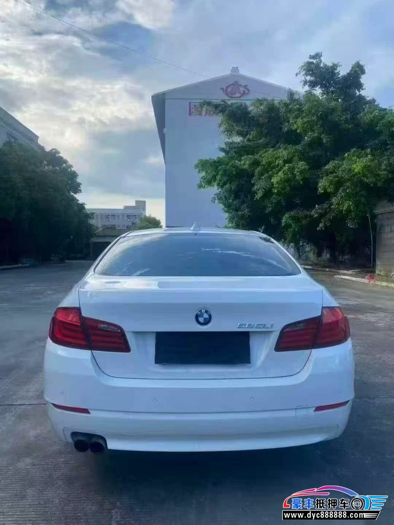 12年宝马5系轿车抵押车出售