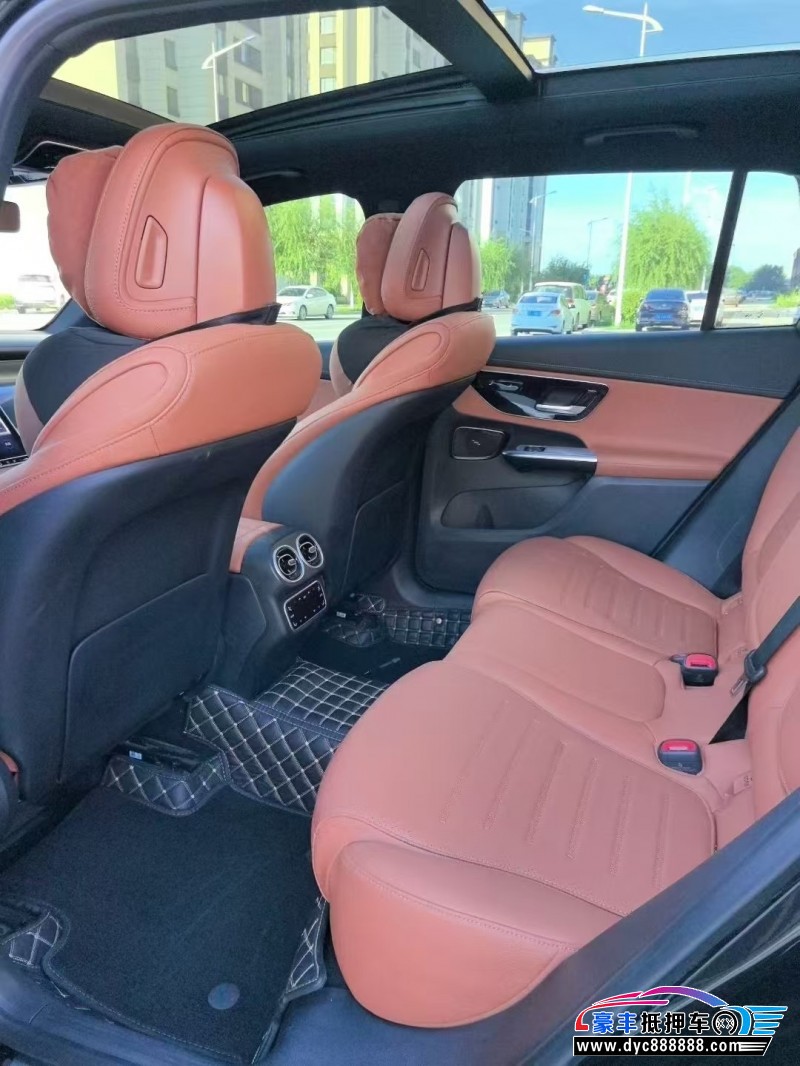 23年奔驰GLCSUV抵押车出售