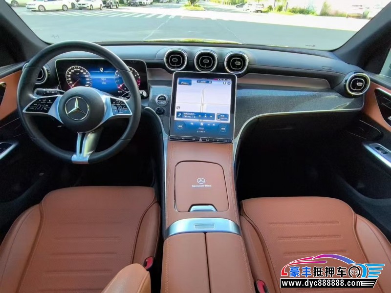 23年奔驰GLCSUV抵押车出售