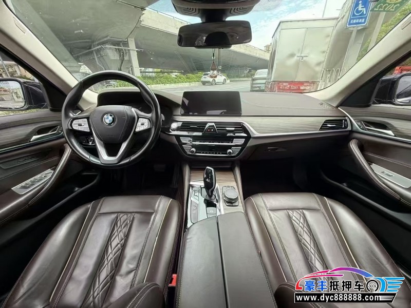 20年宝马5系轿车抵押车出售