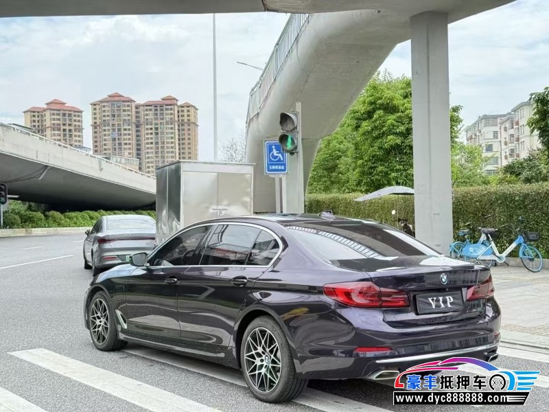 20年宝马5系轿车抵押车出售