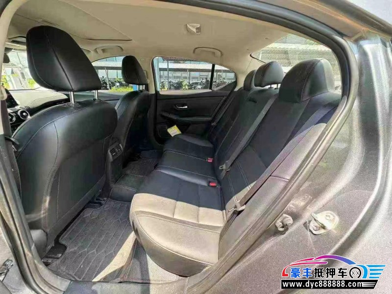 22年日产轩逸轿车抵押车出售