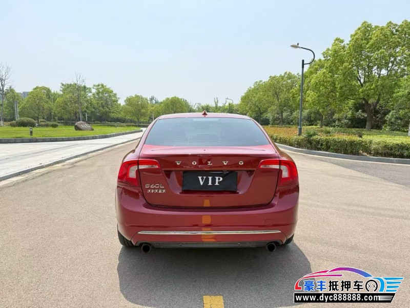 14年沃尔沃S60轿车抵押车出售