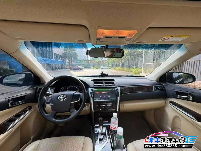 16年丰田凯美瑞轿车抵押车出售