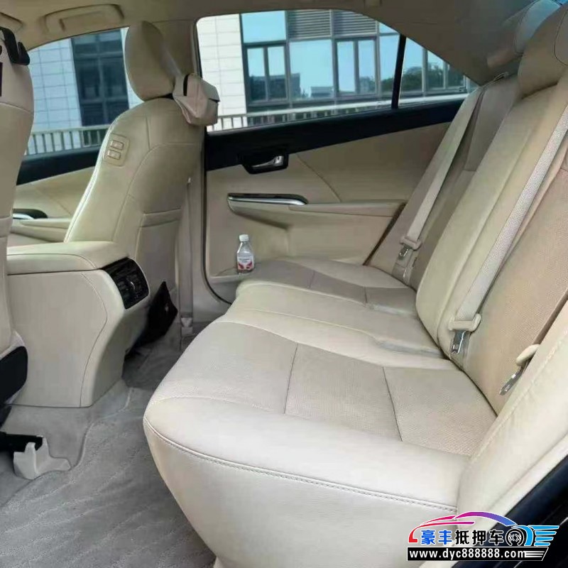 16年丰田凯美瑞轿车抵押车出售