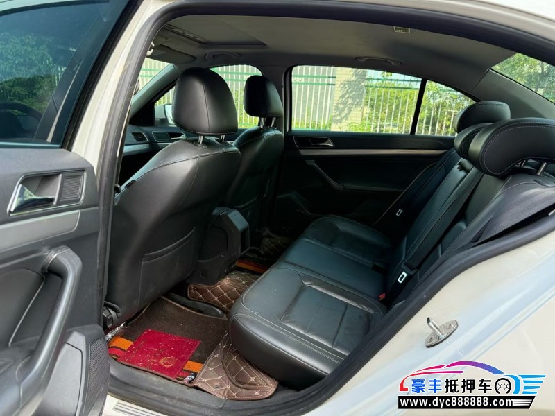 16年大众朗逸轿车抵押车出售