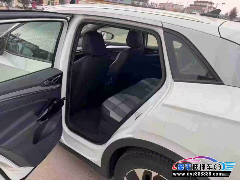 25年大众id4轿车抵押车出售