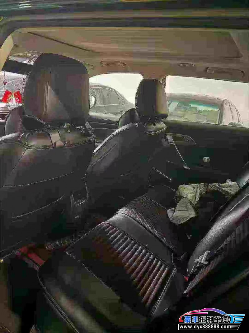 20年吉利博越轿车抵押车出售