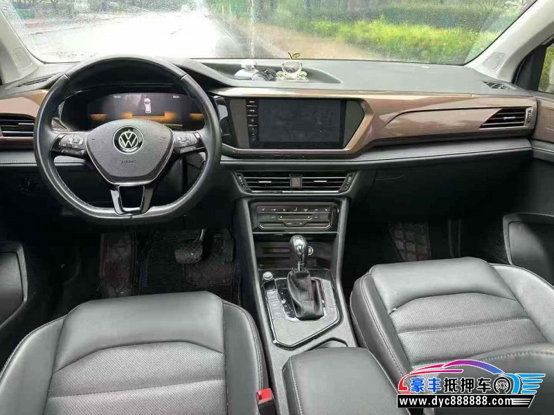 23年大众途岳轿车抵押车出售
