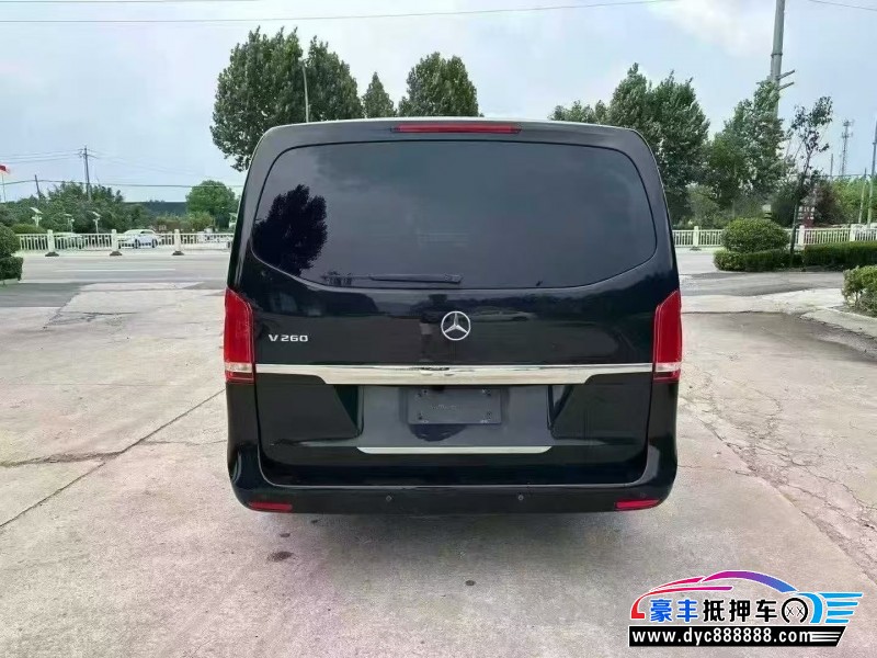 18年奔驰V轿车抵押车出售