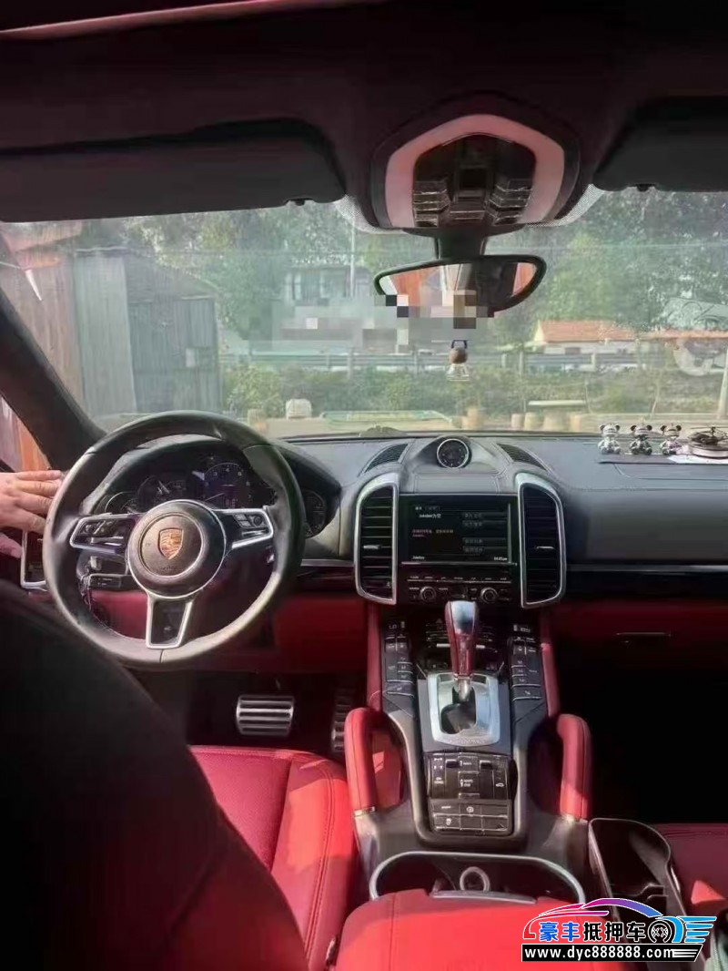 15年保时捷卡宴轿车抵押车出售