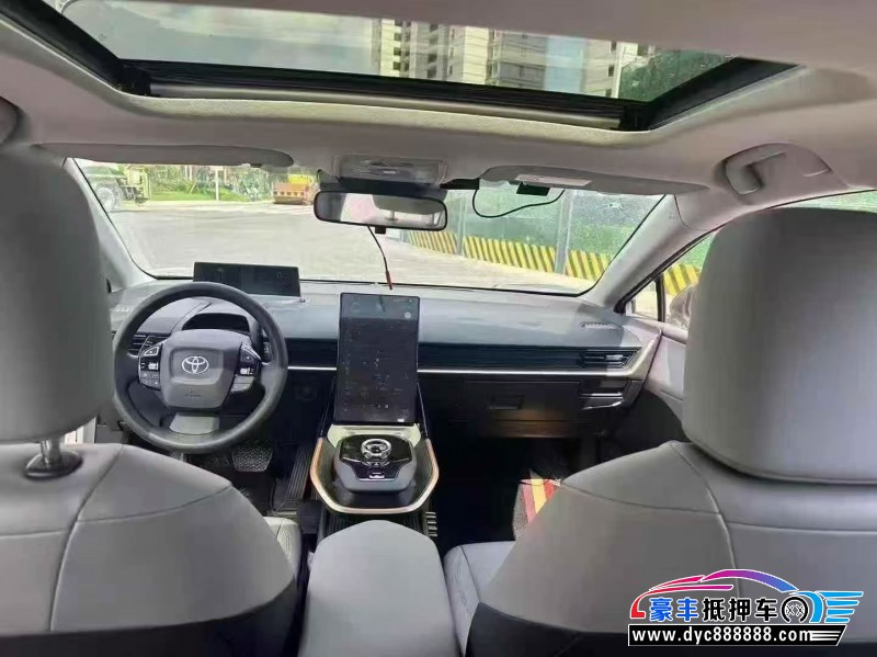 25年丰田BZ3轿车抵押车出售