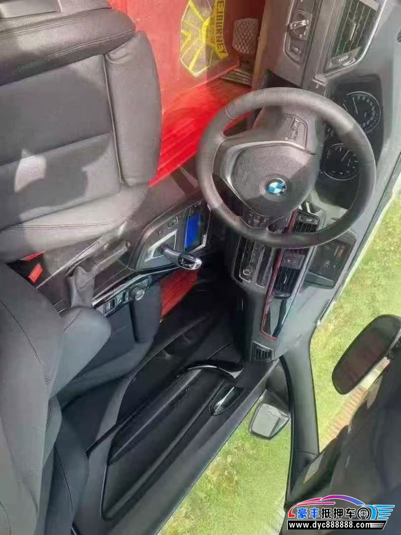 18年宝马2系轿车抵押车出售