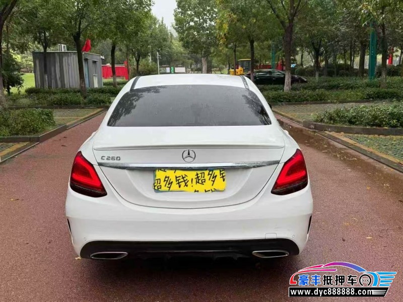 19年奔驰C轿车抵押车出售