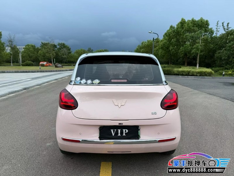 23年五菱缤果轿车抵押车出售