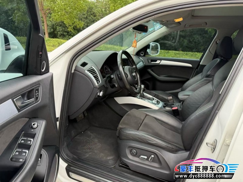 15年奥迪Q5轿车抵押车出售