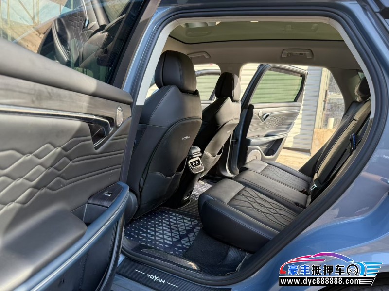 21年岚图FREE轿车抵押车出售