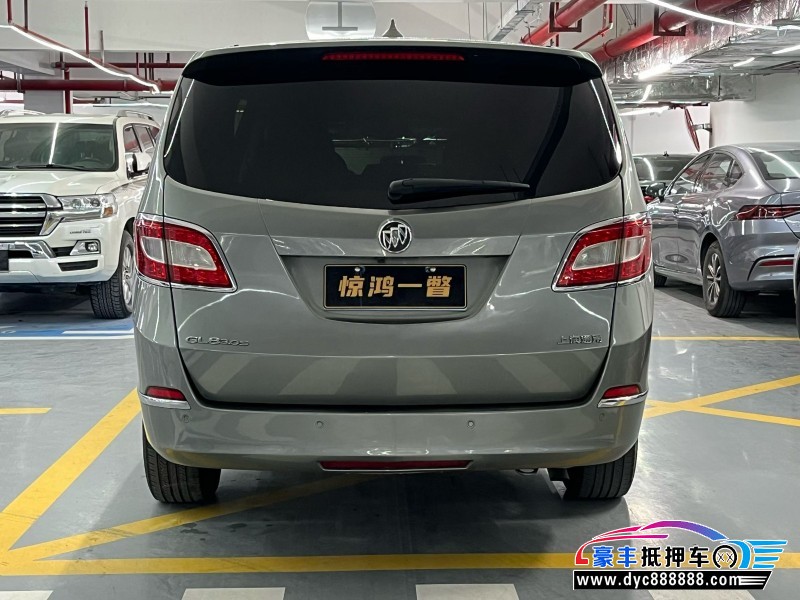 11年别克GL8轿车抵押车出售