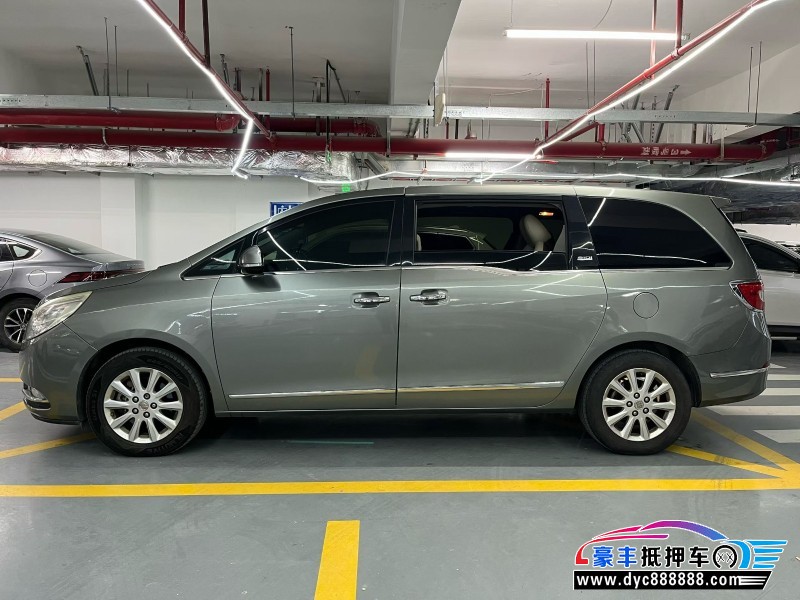 11年别克GL8轿车抵押车出售