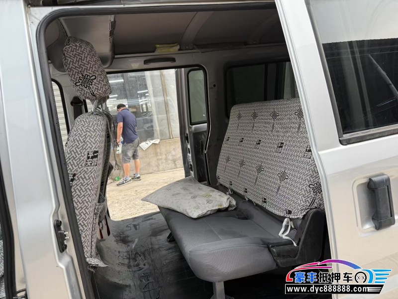 24年五菱汽车五菱荣光轿车抵押车出售