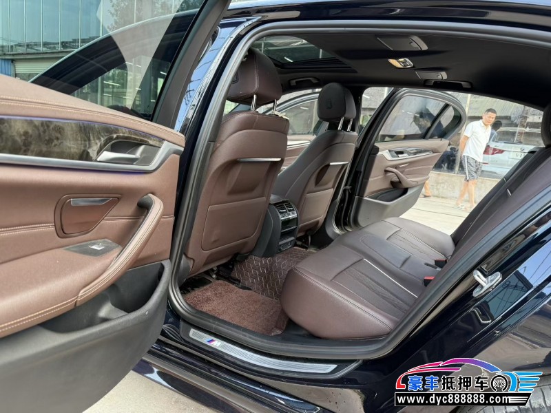 22年宝马5系轿车抵押车出售