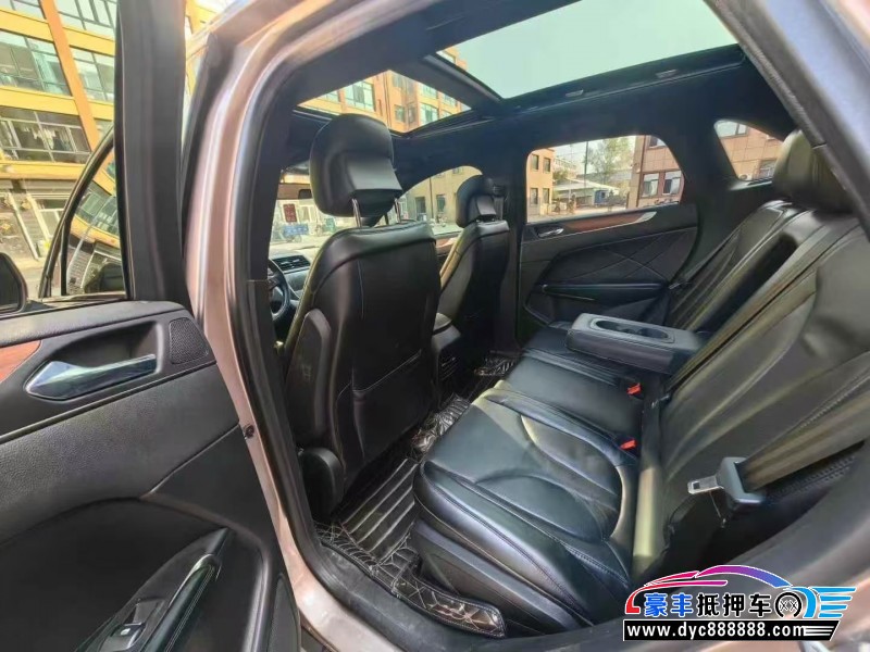 19年林肯MKC轿车抵押车出售