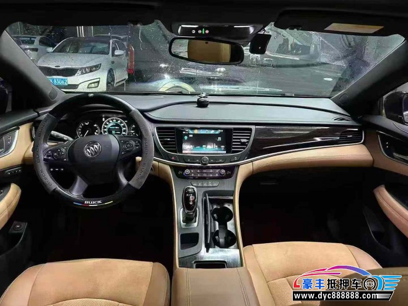 18年别克君越轿车抵押车出售