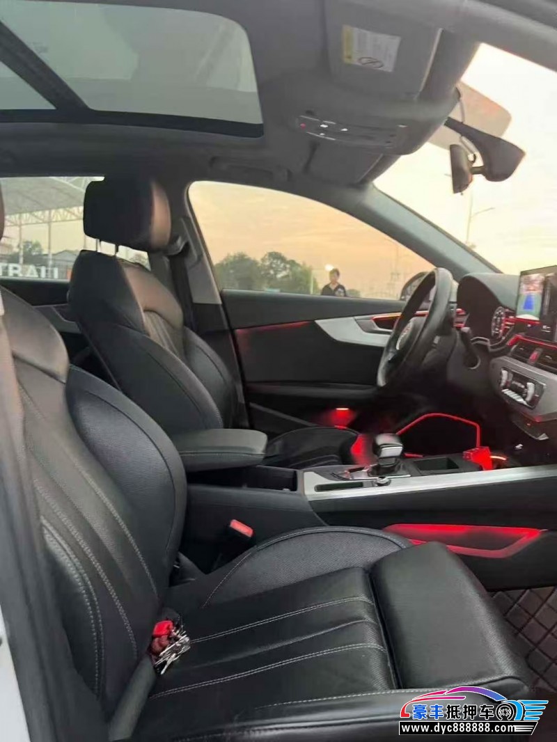 22年奥迪A4L轿车抵押车出售