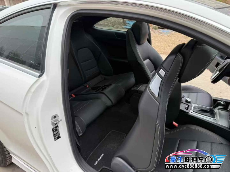 15年奔驰C轿车抵押车出售