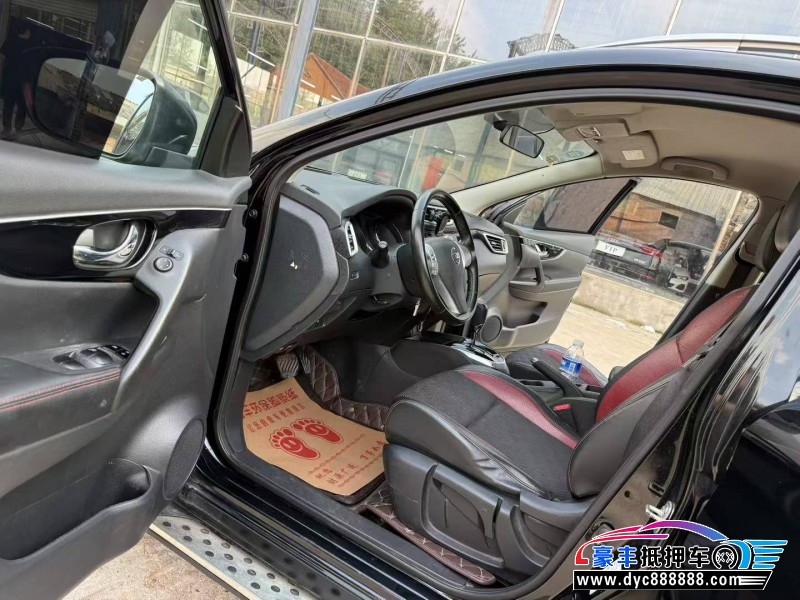 18年日产逍客轿车抵押车出售