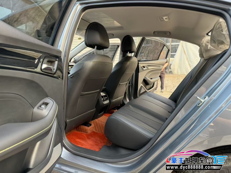 23年荣威i5轿车抵押车出售